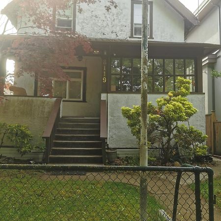 John'S House In Vancouver West Exterior photo